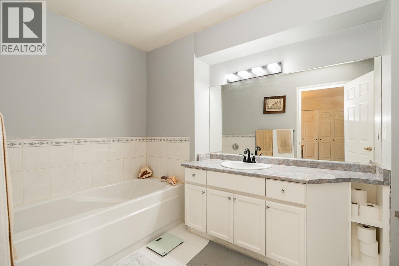 23161 123A AVENUE, Maple Ridge — photo 2