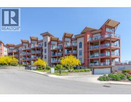 310 3205 Skyview Lane, West Kelowna