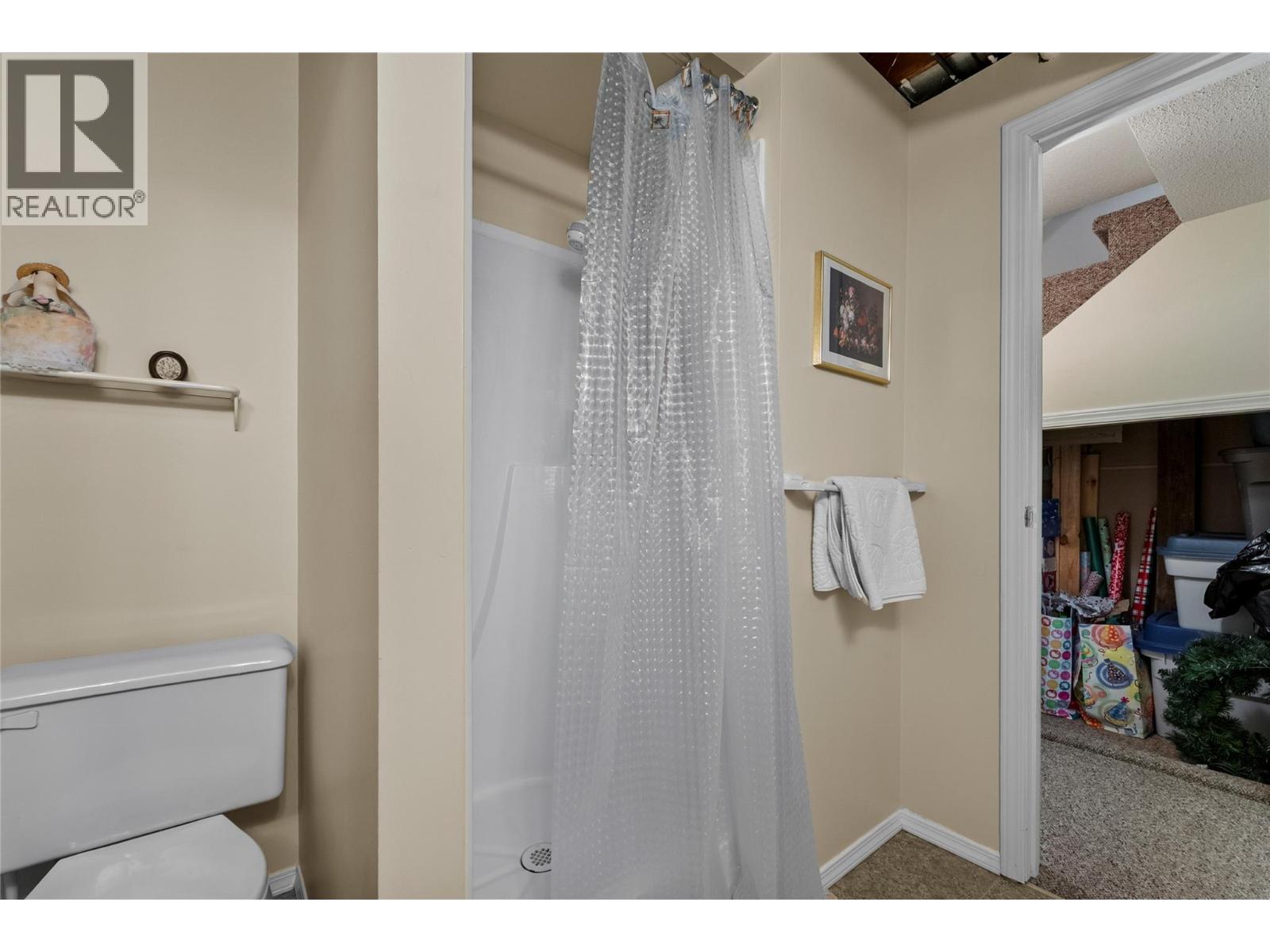 2049 Tremerton Drive - Image 41