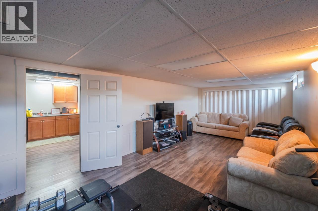 300 Jones Way Road - 36
