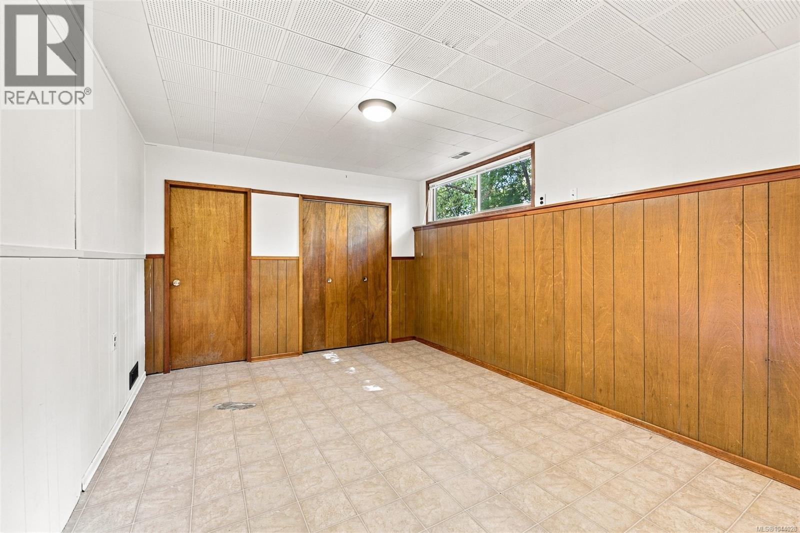 1900 Leyns Rd - 29
