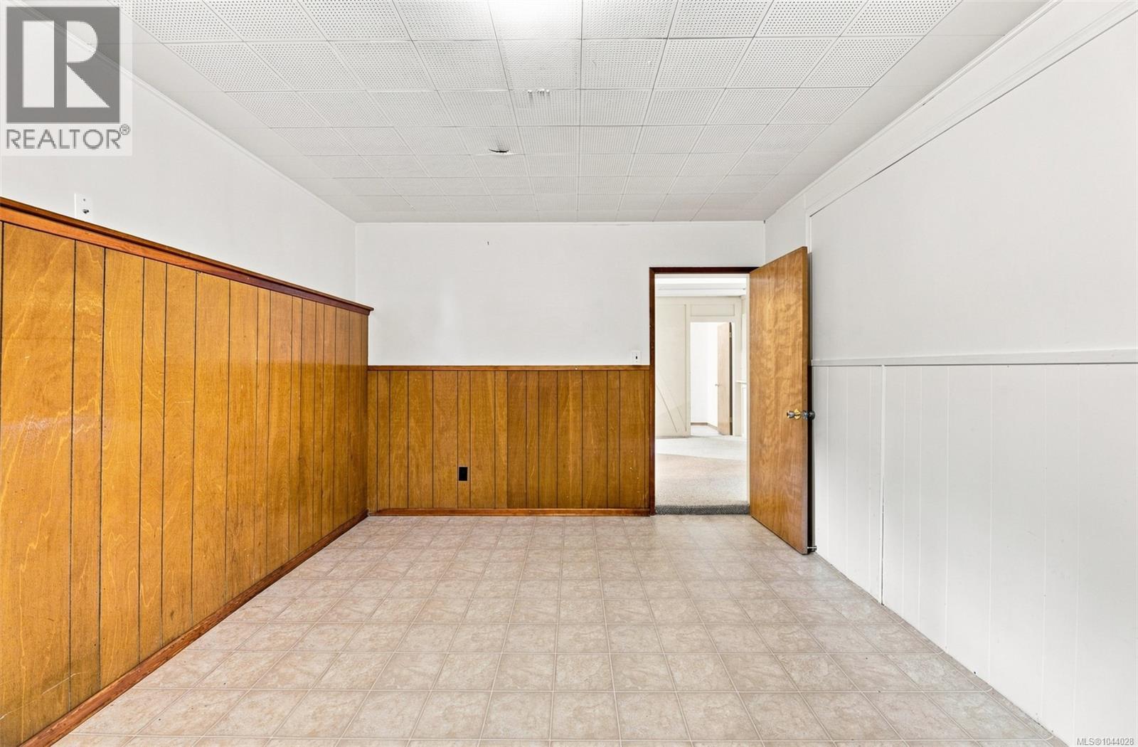1900 Leyns Rd - 30