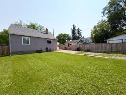 138 26th Street, Brandon, MB R7B2A3 Photo 17