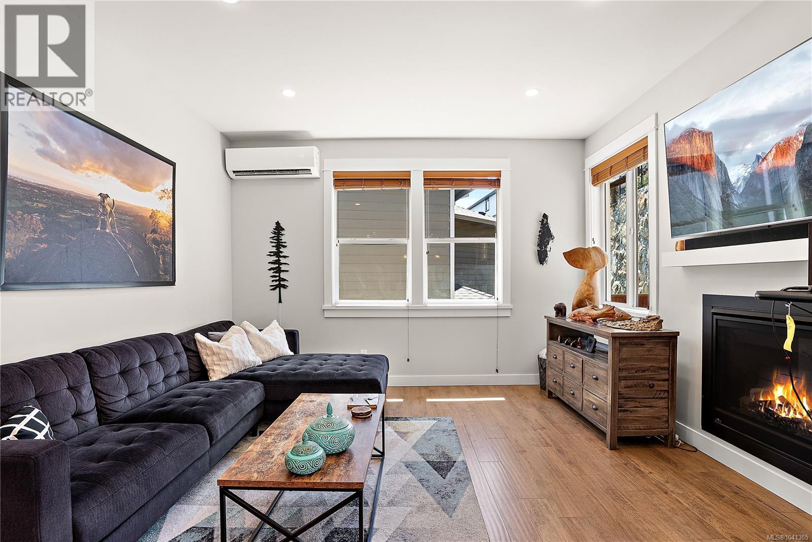 2331 Azurite Cres - 8