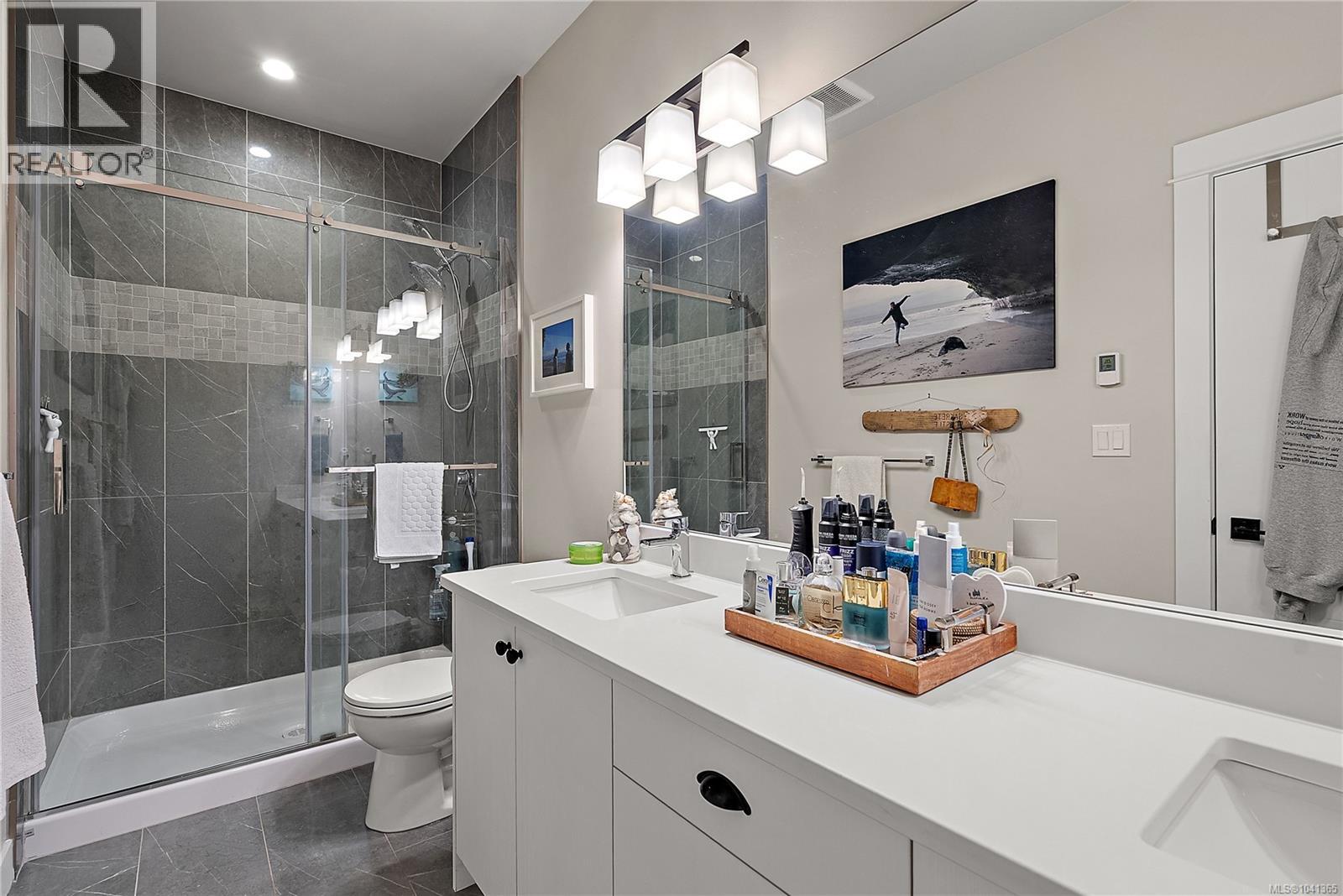 2331 Azurite Cres - 5