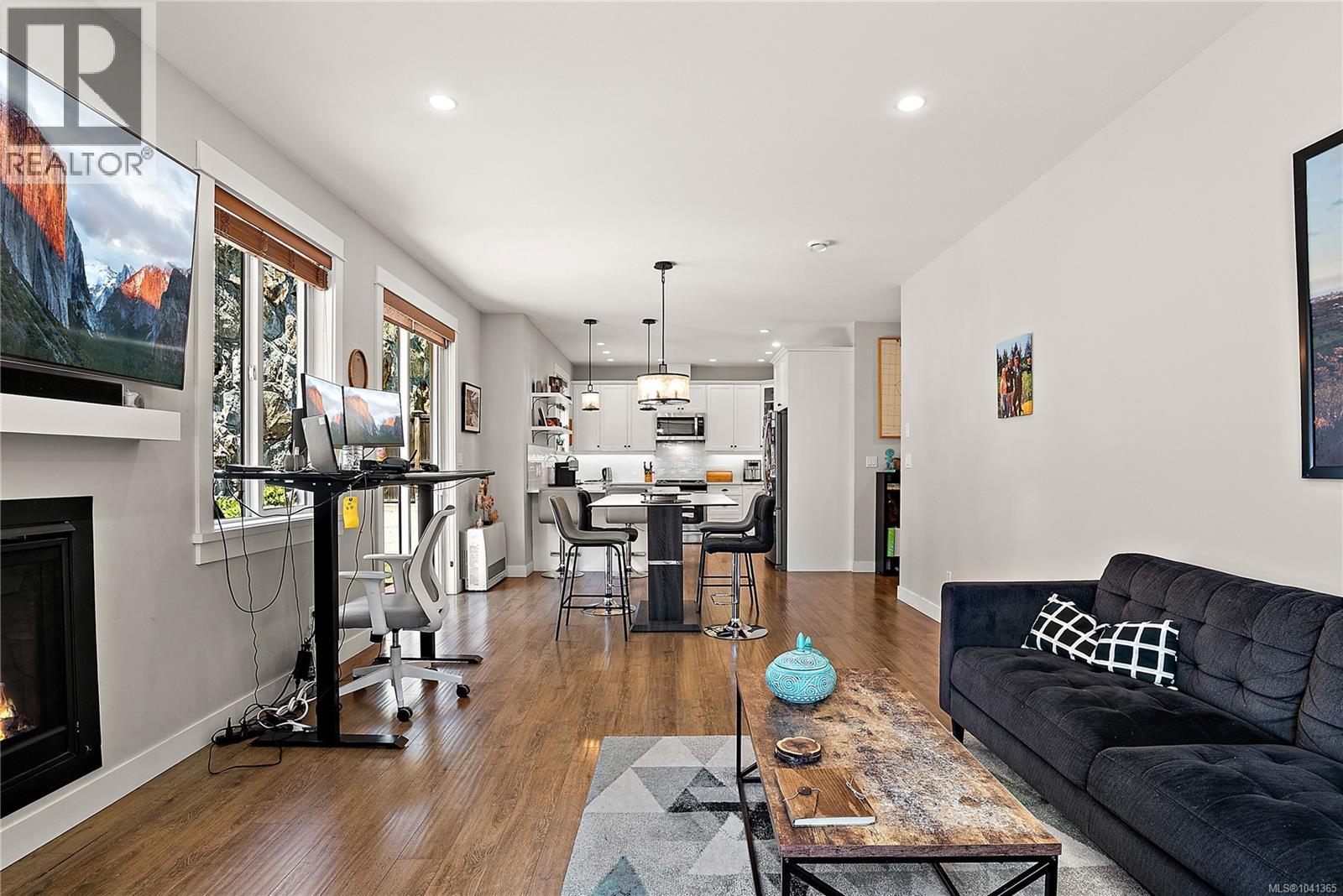 2331 Azurite Cres - 10