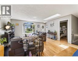 Kitchen - 4346 Gulfview Dr, Nanaimo, BC V9T6K4 Photo 17