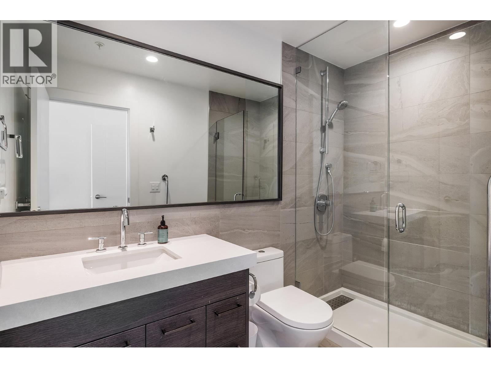 #2905 1191 Sunset Drive - Image 18