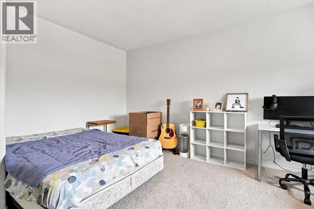 10214 70 Avenue - Image 12