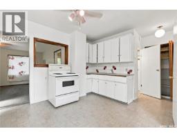 1015 J Avenue N, Saskatoon, SK S7L2L3 Photo 13