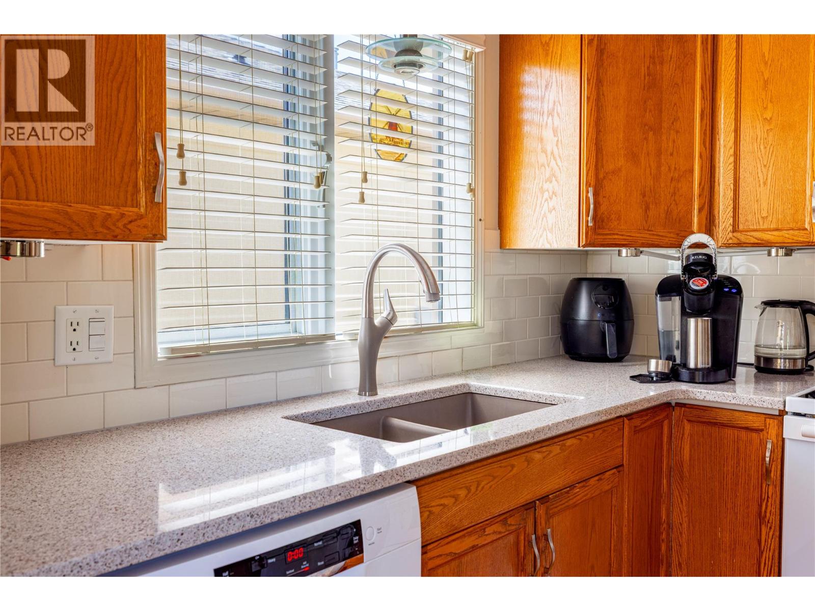 #9 595 Yates Road - Image 4