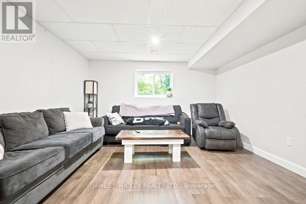 160 HUNTS ROAD - Image 32