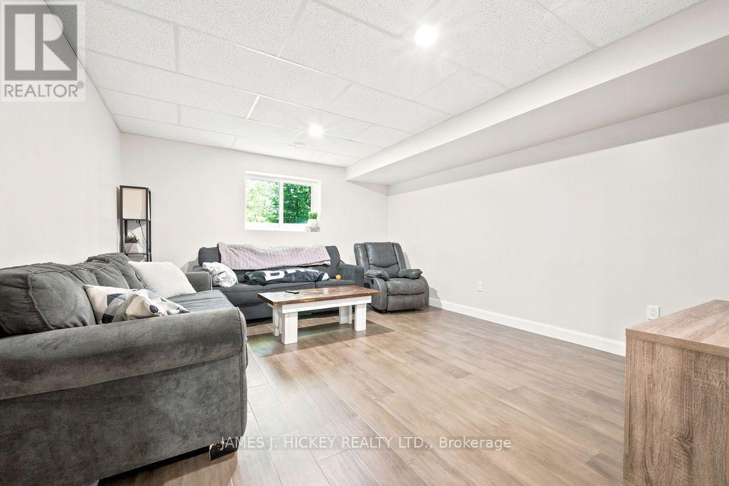 160 HUNTS ROAD - Image 34