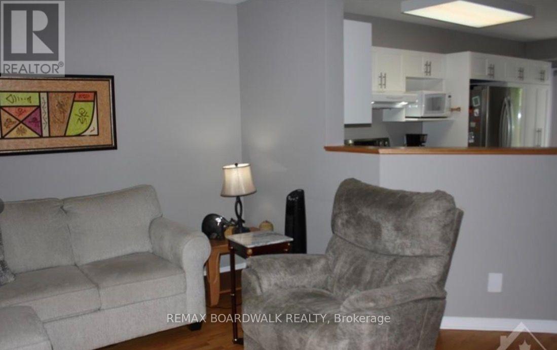 3 Bed, 3 Bath House for Rent in Ottawa – 509 LAWLER CRESCENT, Ottawa – MLS# X13636982 - Image 9