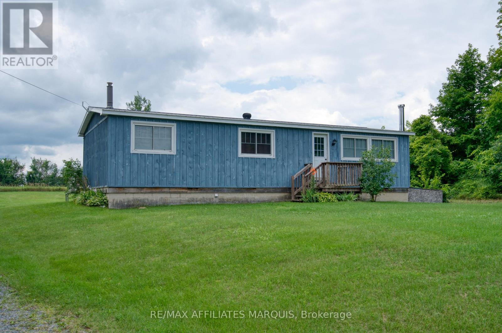3826 BIG RIDEAU LAKE ROAD - 1