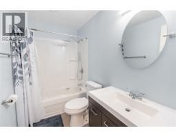 405 Cardiff Place, Sarnia, ON N7S4C7 Photo 23