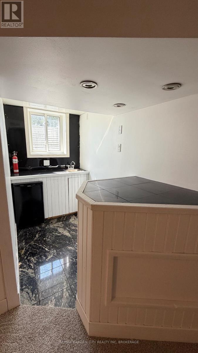 102 TUPPER DRIVE - 20
