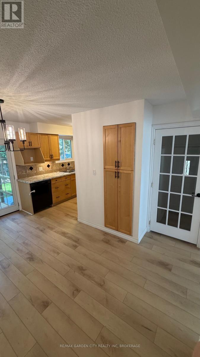 102 TUPPER DRIVE - 6