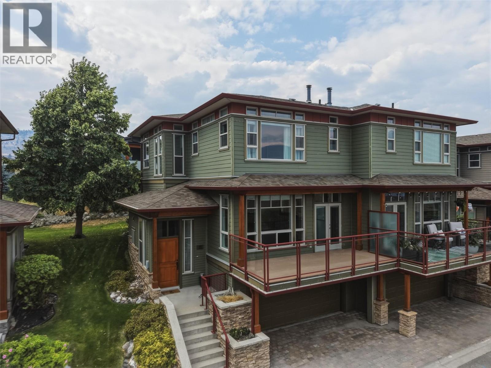 175 HOLLOWAY Drive Unit# 11