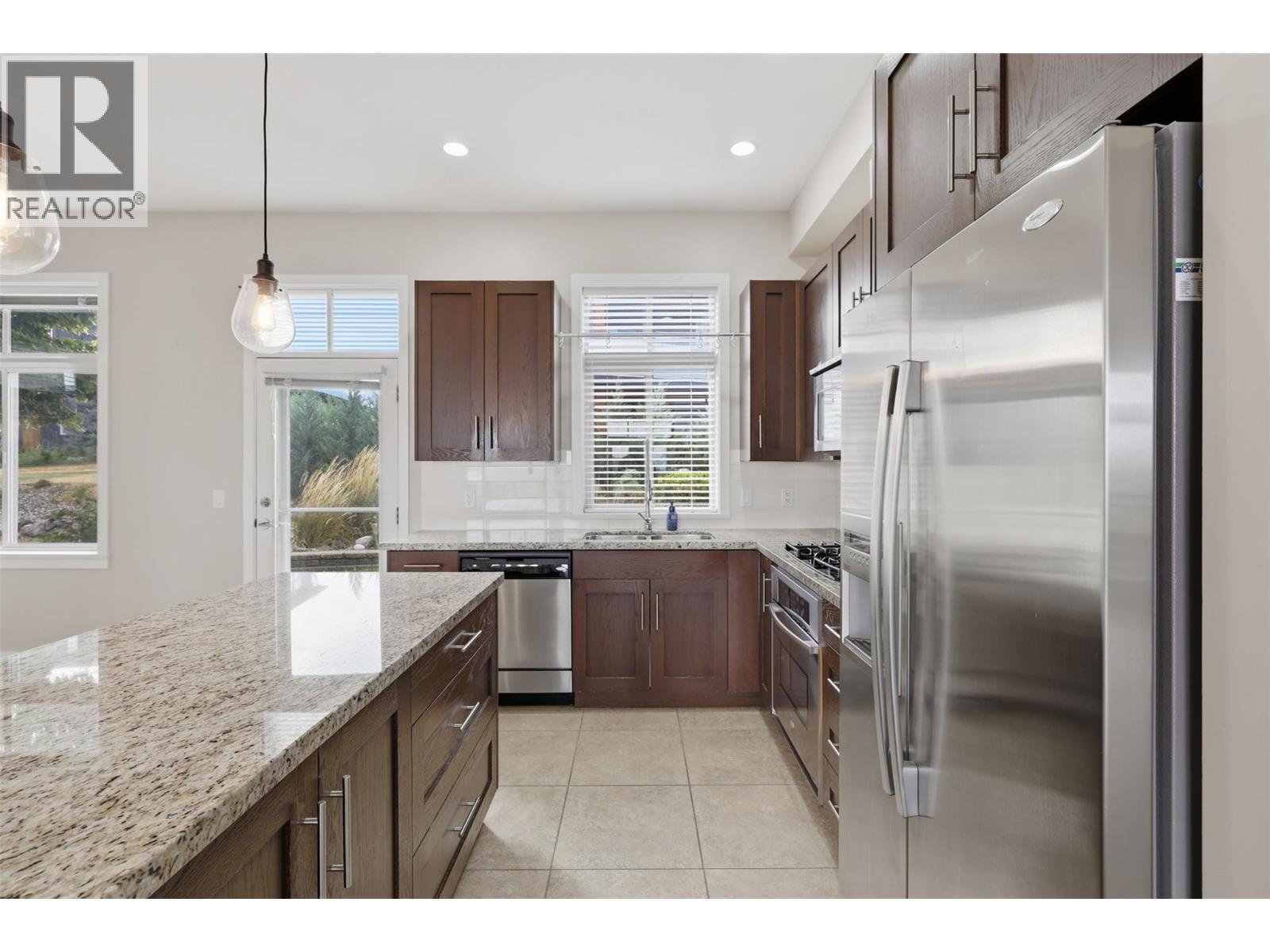 #11 175 HOLLOWAY Drive - 12