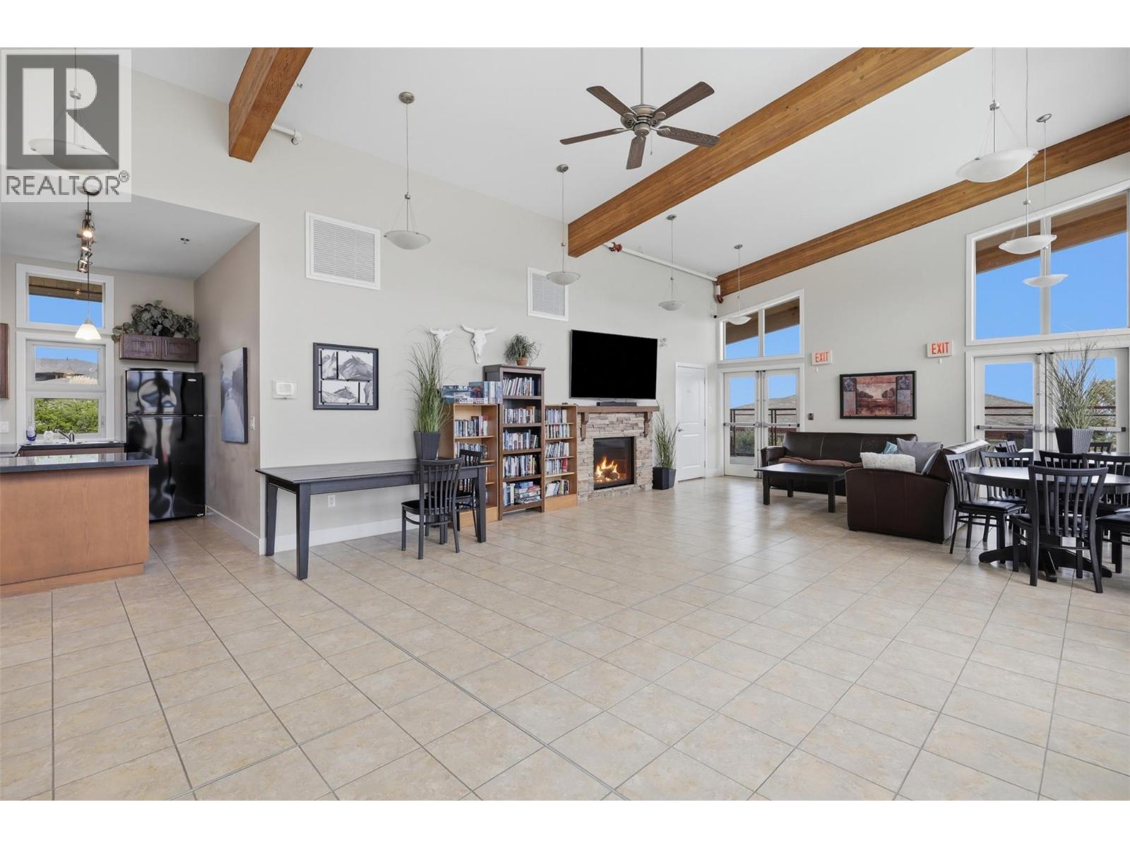 #11 175 HOLLOWAY Drive - 43