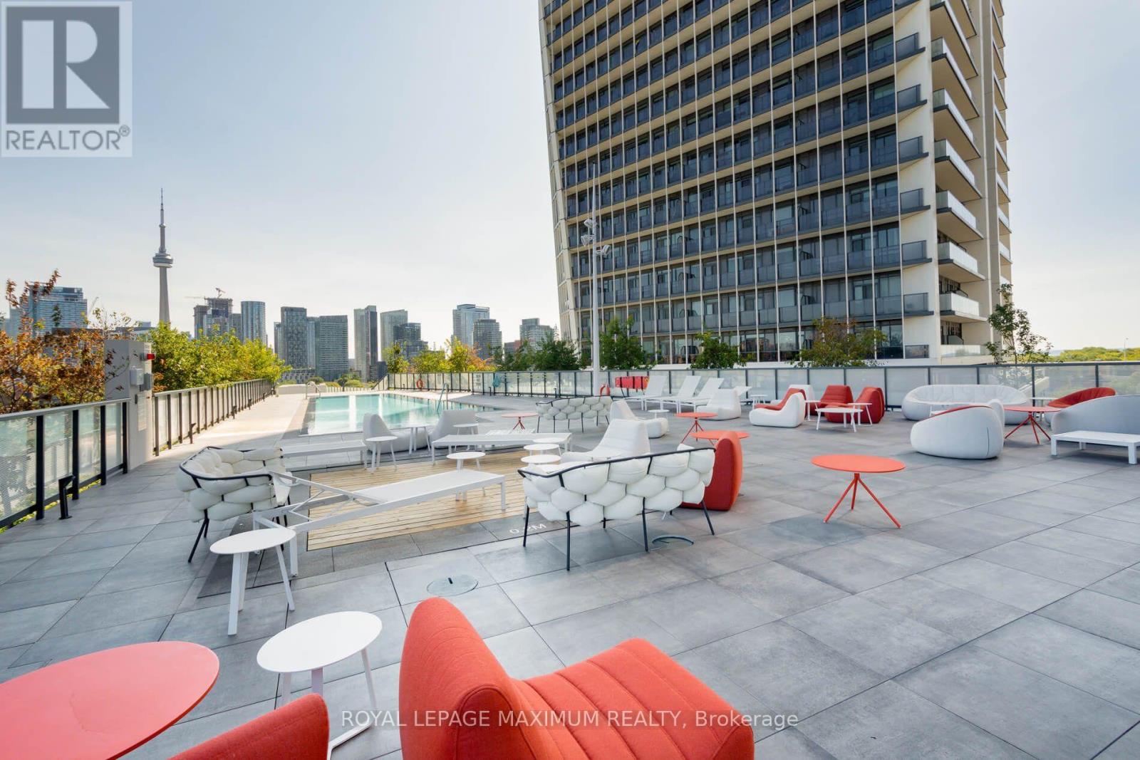 #3307 50 ORDNANCE STREET - 31