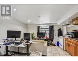 346 Westmount Avenue, Toronto, ON M6E3N2 Photo 22