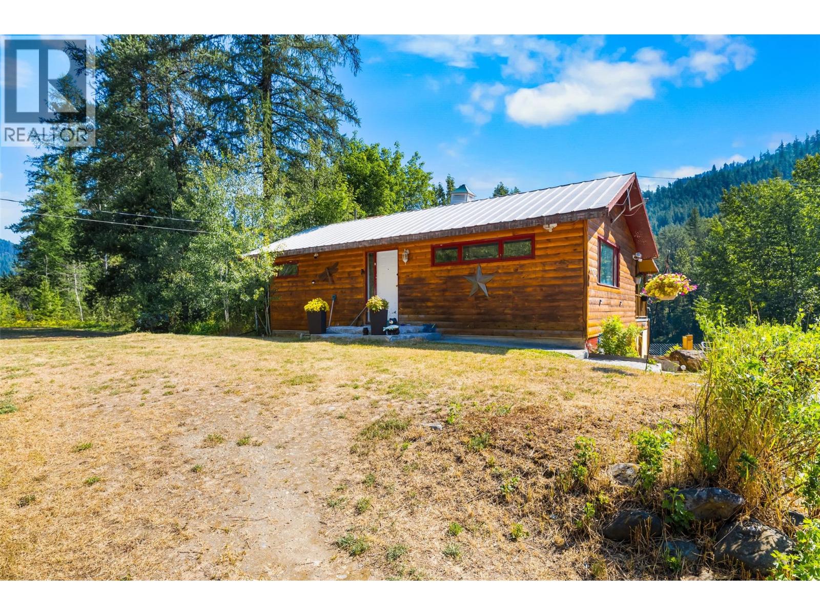 9889 Highway 3/95 - Image 32