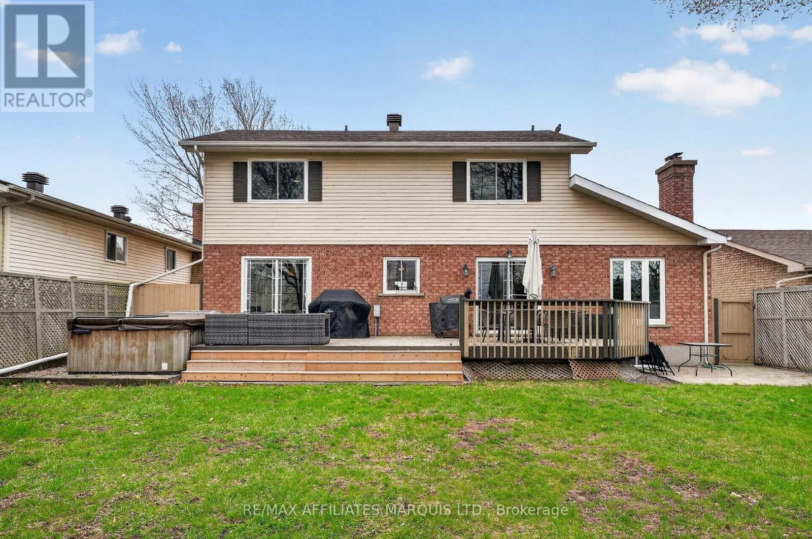 1337 PATRICIA PLACE - 32