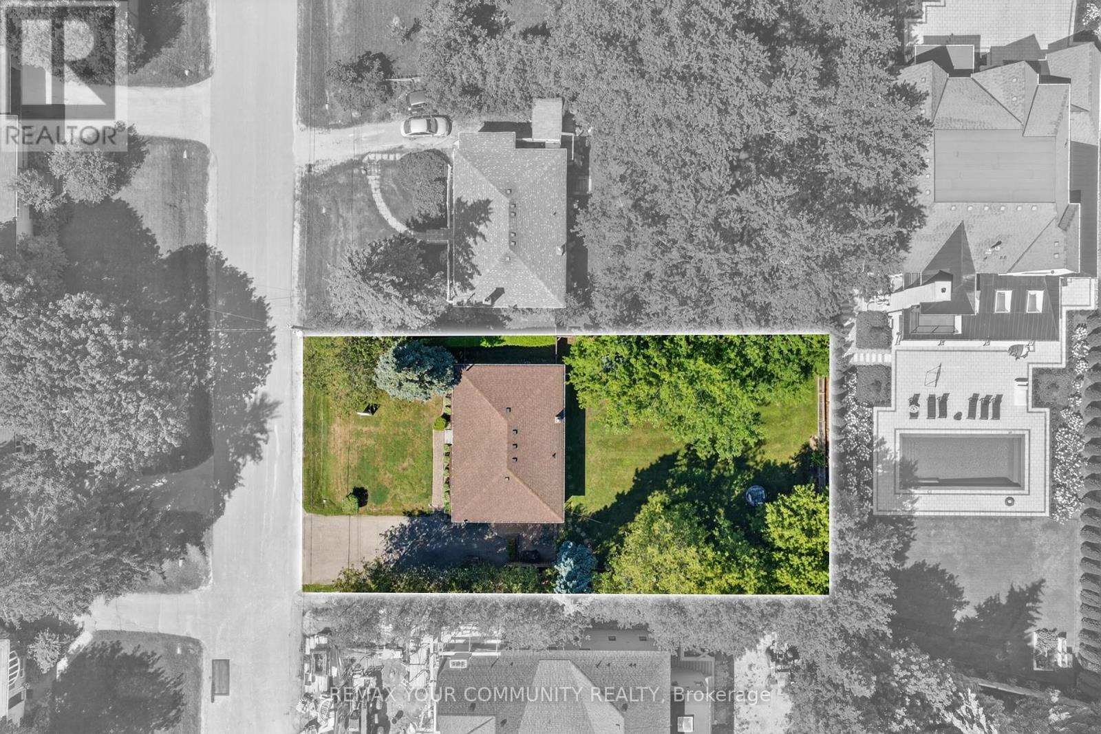 154 HOLLINGSWORTH DRIVE - 35