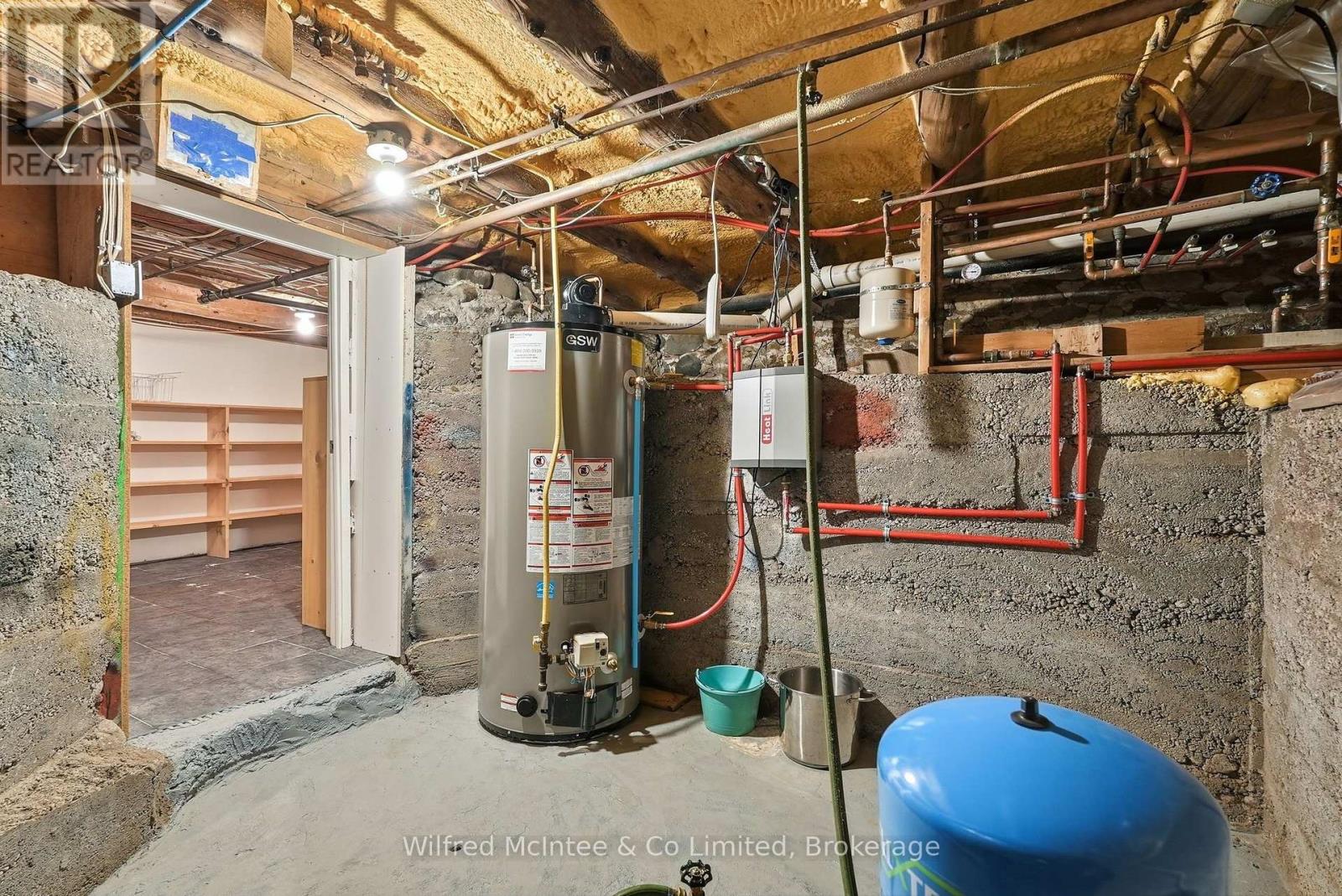 591 ELGIN STREET - Image 36