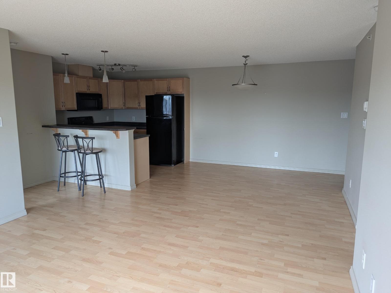 417 646 MCALLISTER LO SW