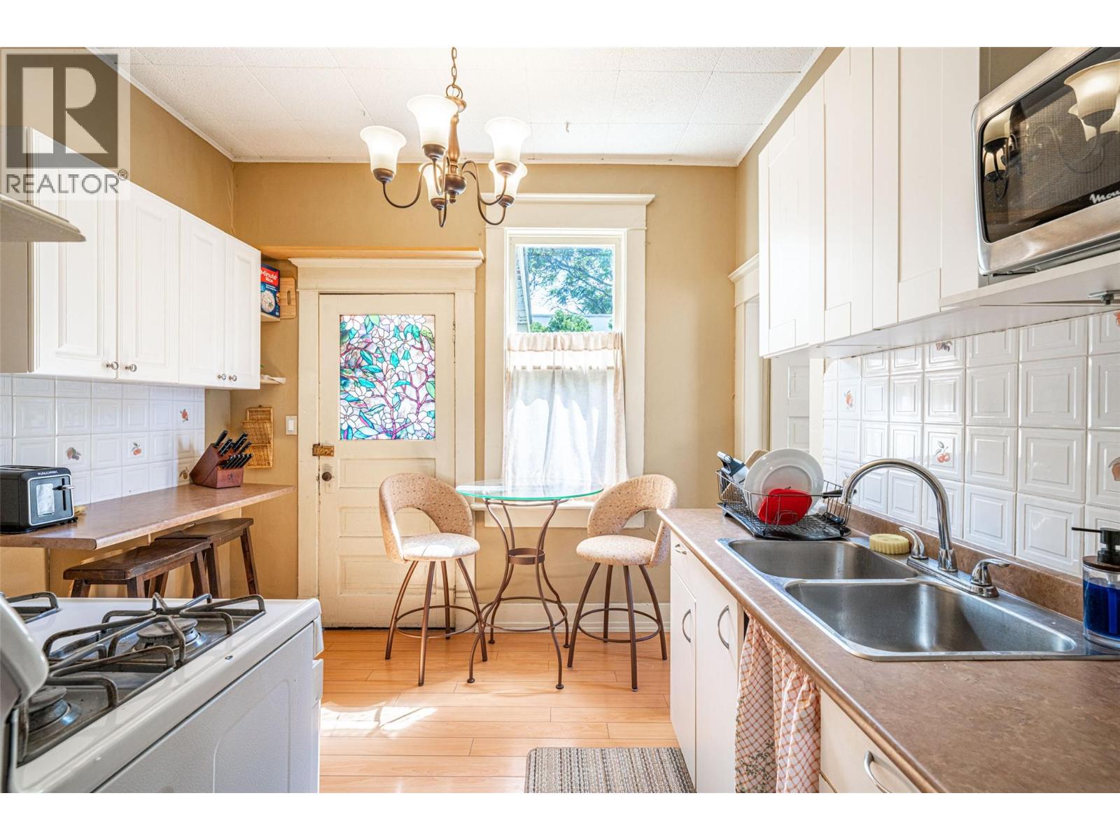 3008 26 Street - 35