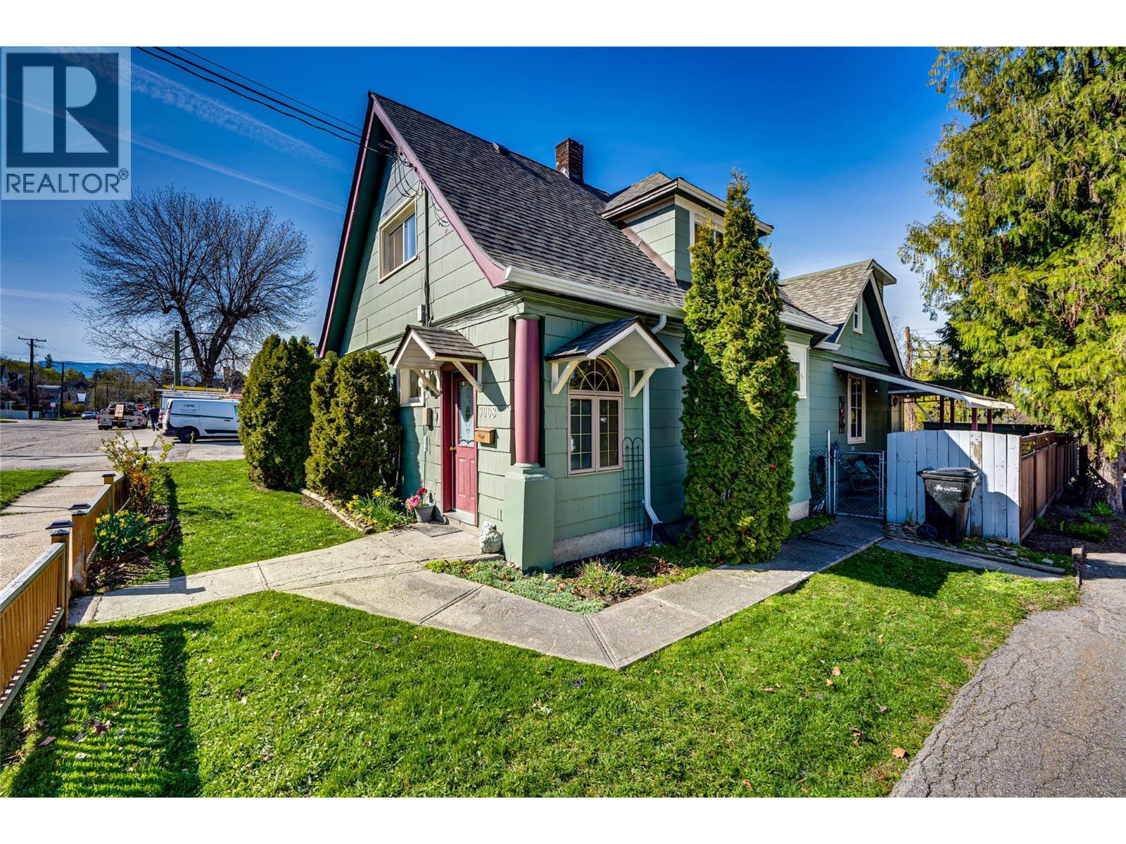 3008 26 Street - Image 4