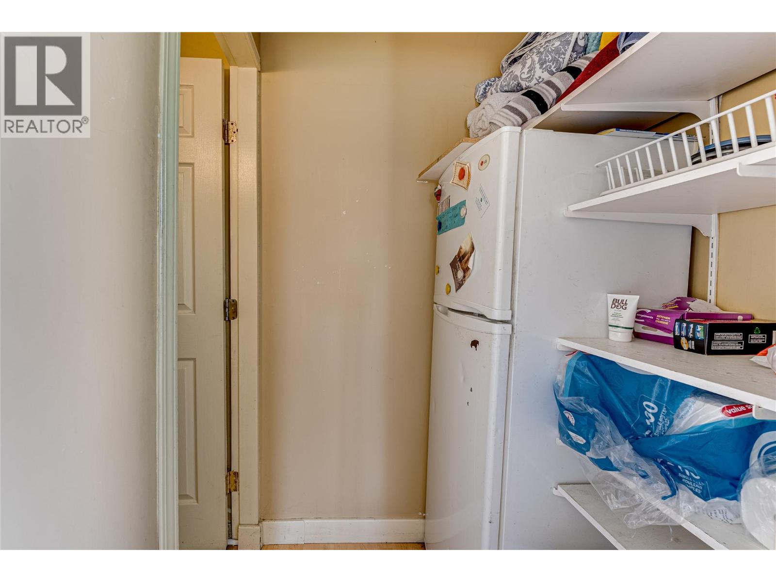 3008 26 Street - Image 12