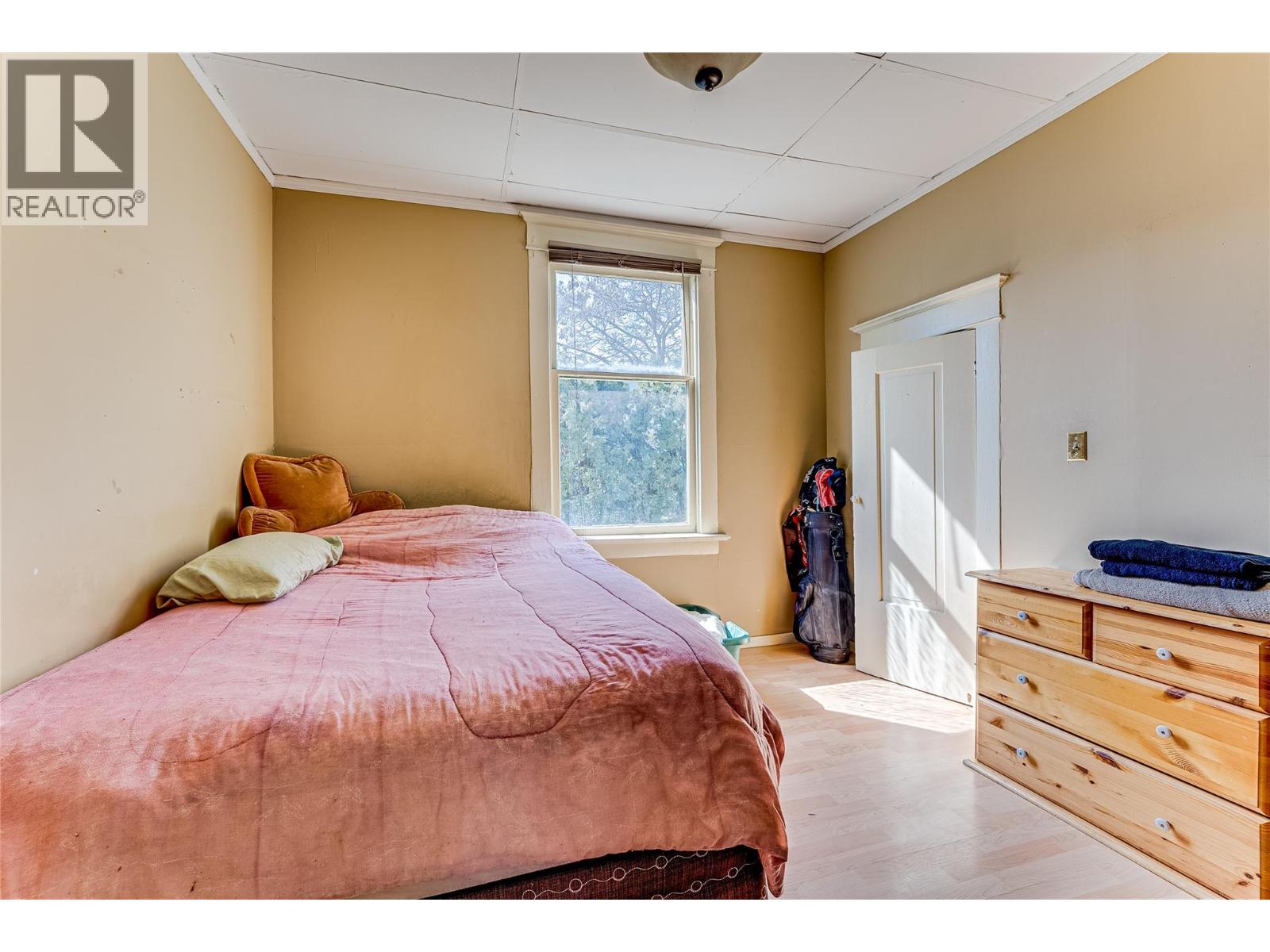 3008 26 Street - 13