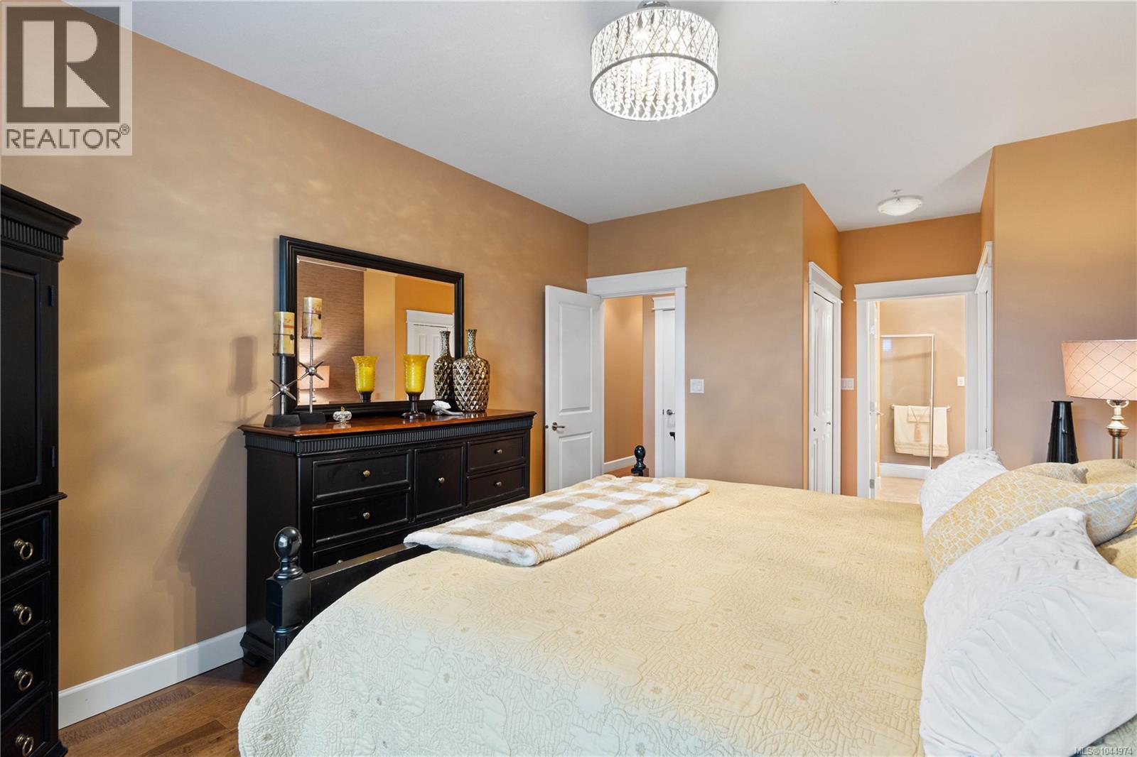 6364 Pinewood Lane - 11
