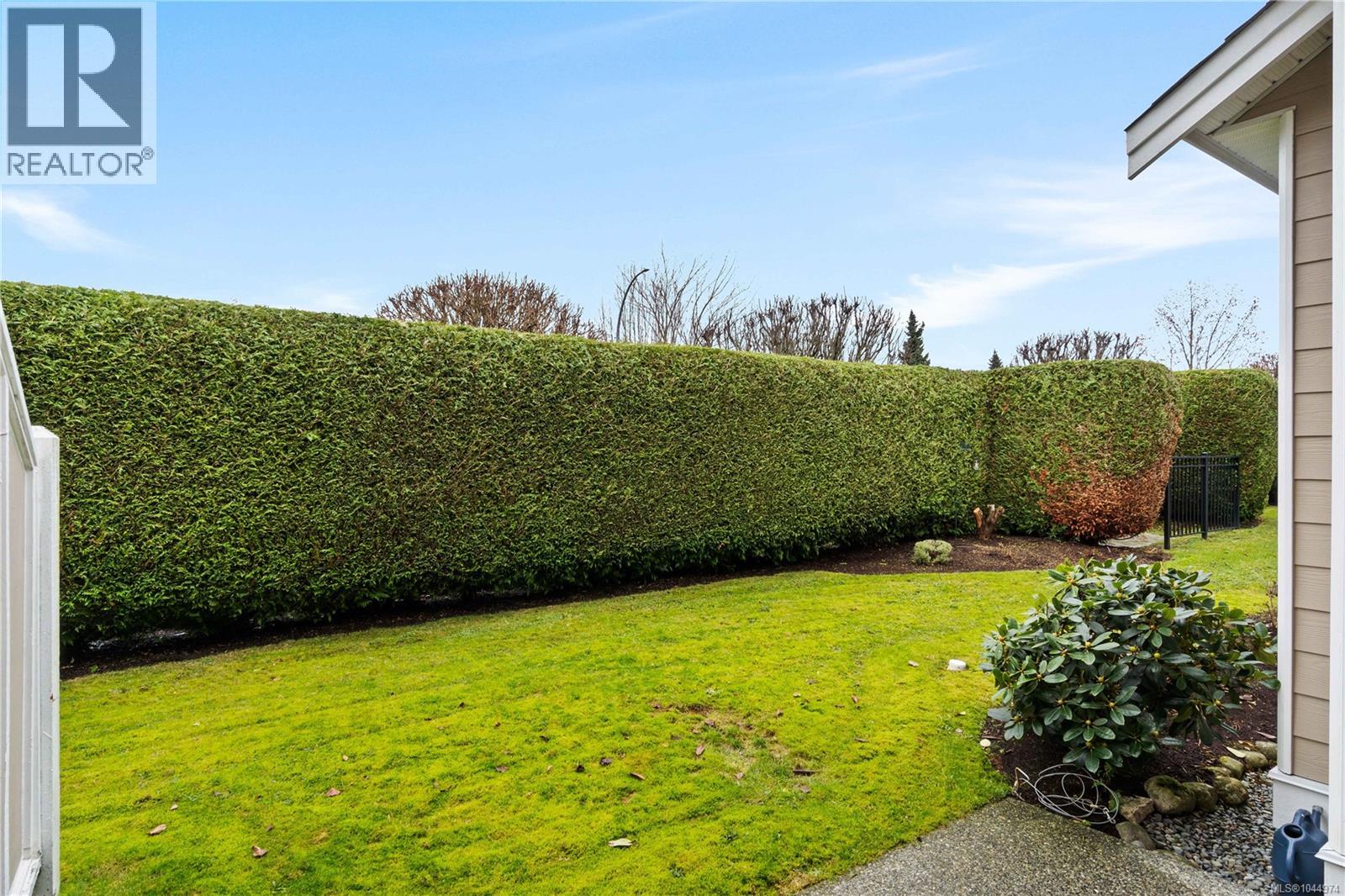 6364 Pinewood Lane - Image 32