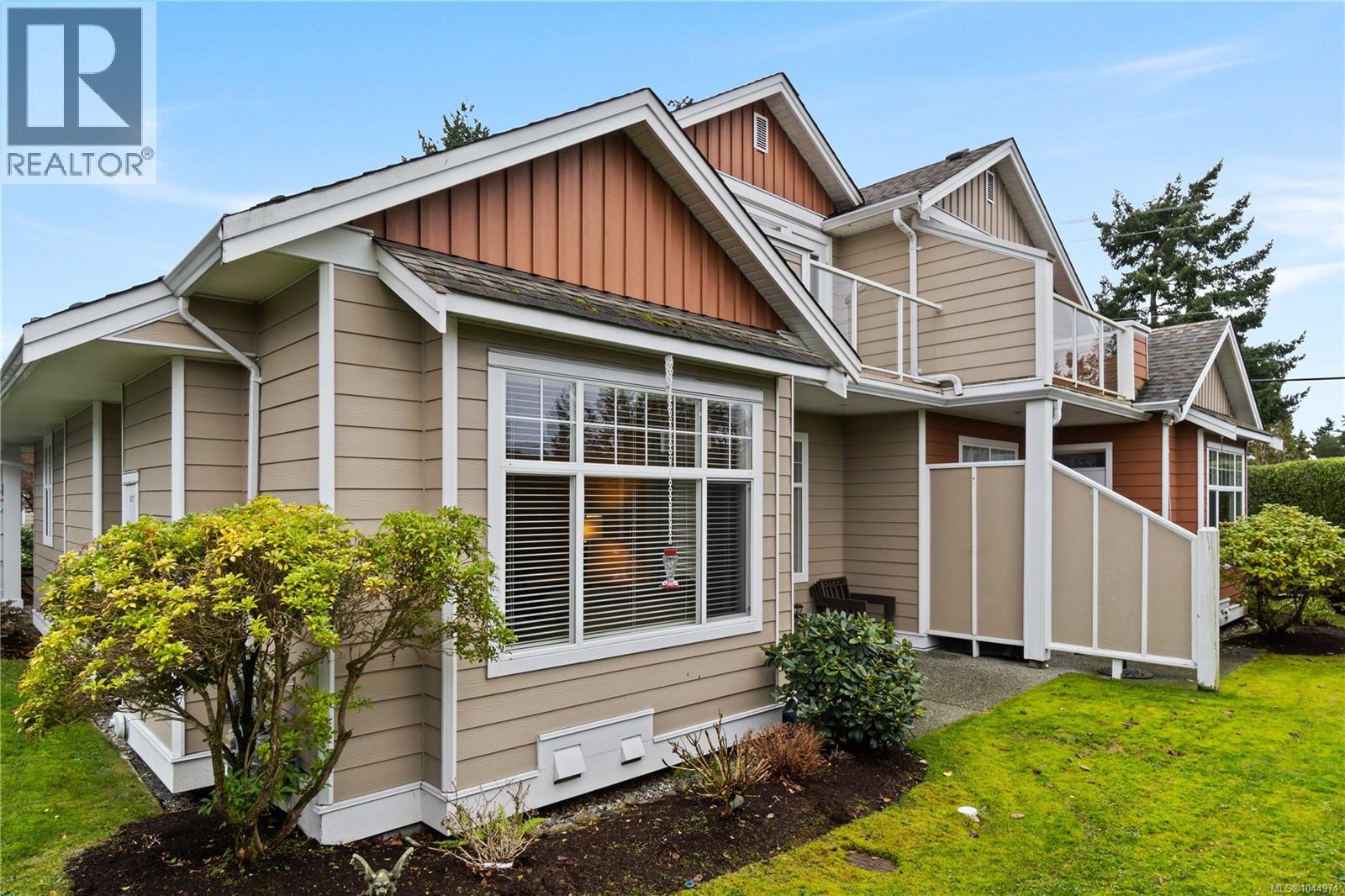 6364 Pinewood Lane - Image 38