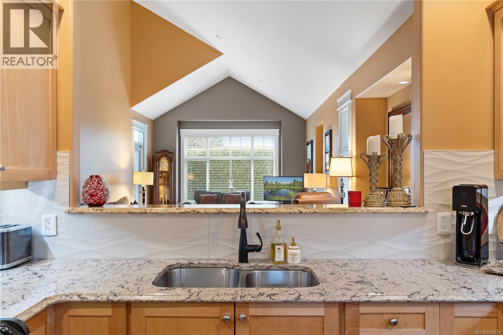 6364 Pinewood Lane - 7