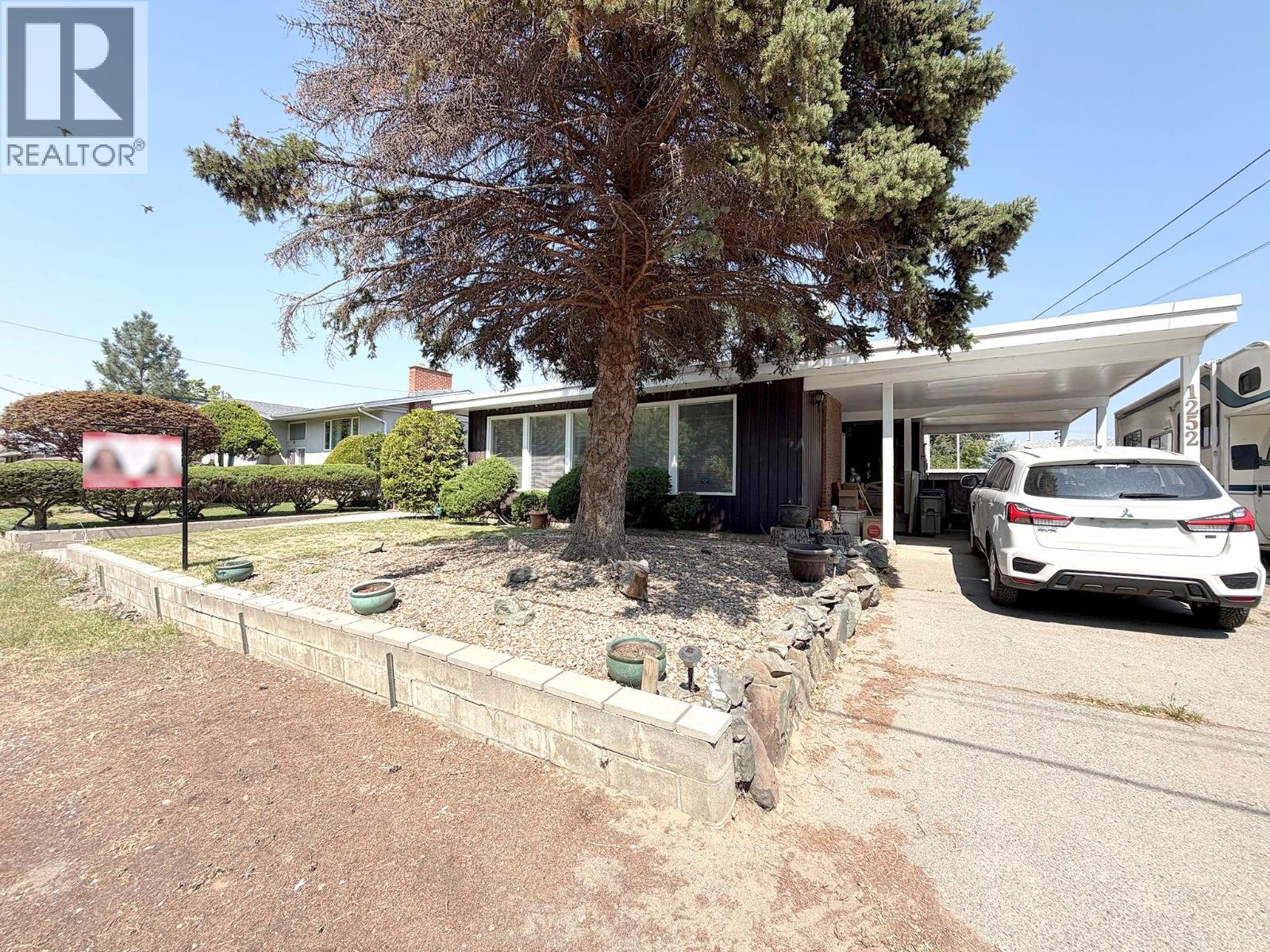 1252 Kenora Road, Kamloops — photo 2
