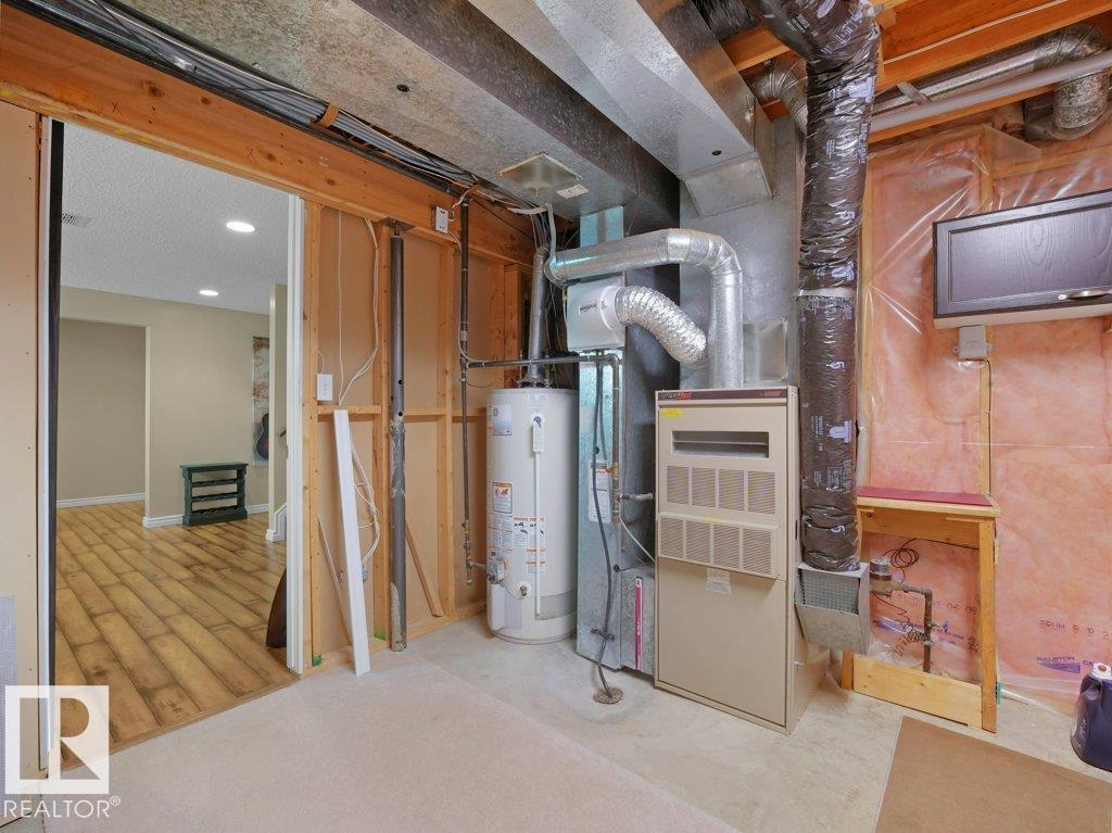 330 PEARSON Crescent NW - Photo 43