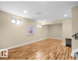 330 Pearson Cr Nw, Edmonton, AB T5T5Y6 Photo 40