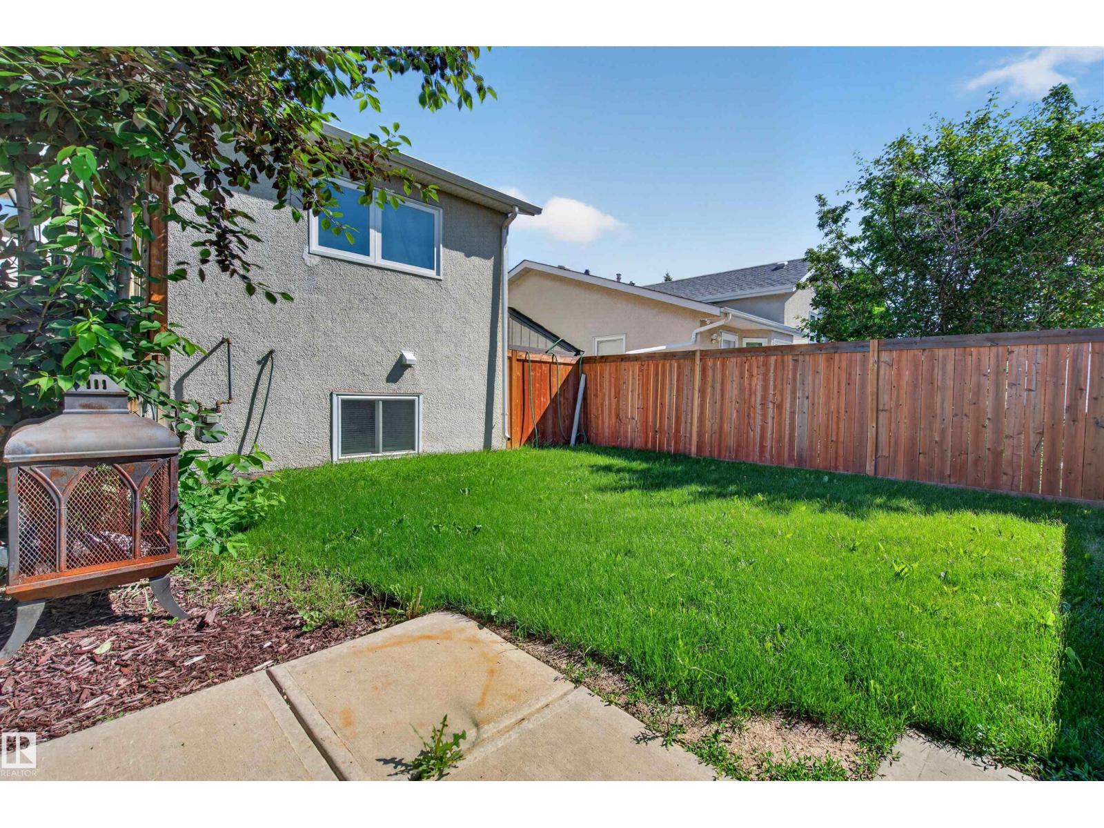 18303 76 AV NW - 23