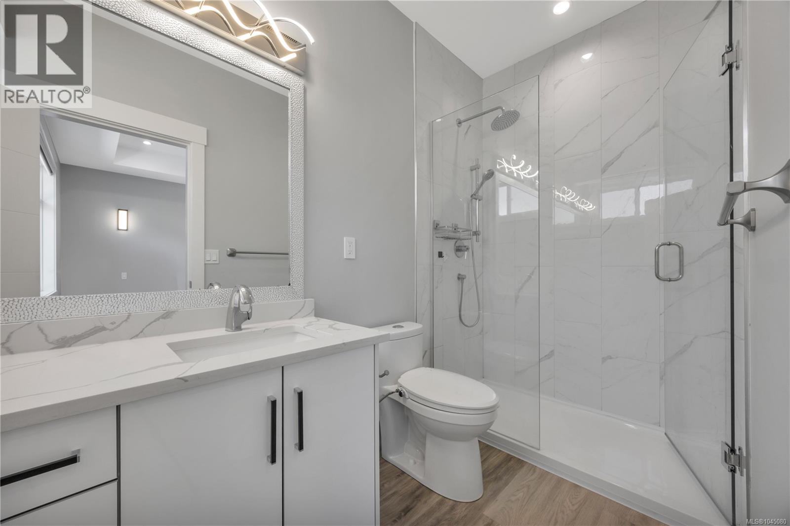 267 Golden Oaks Cres - 22
