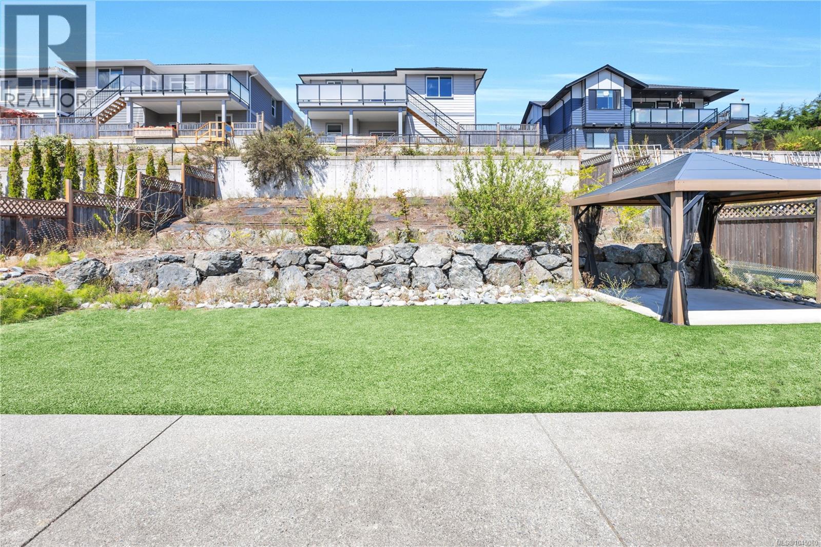 267 Golden Oaks Cres - 44