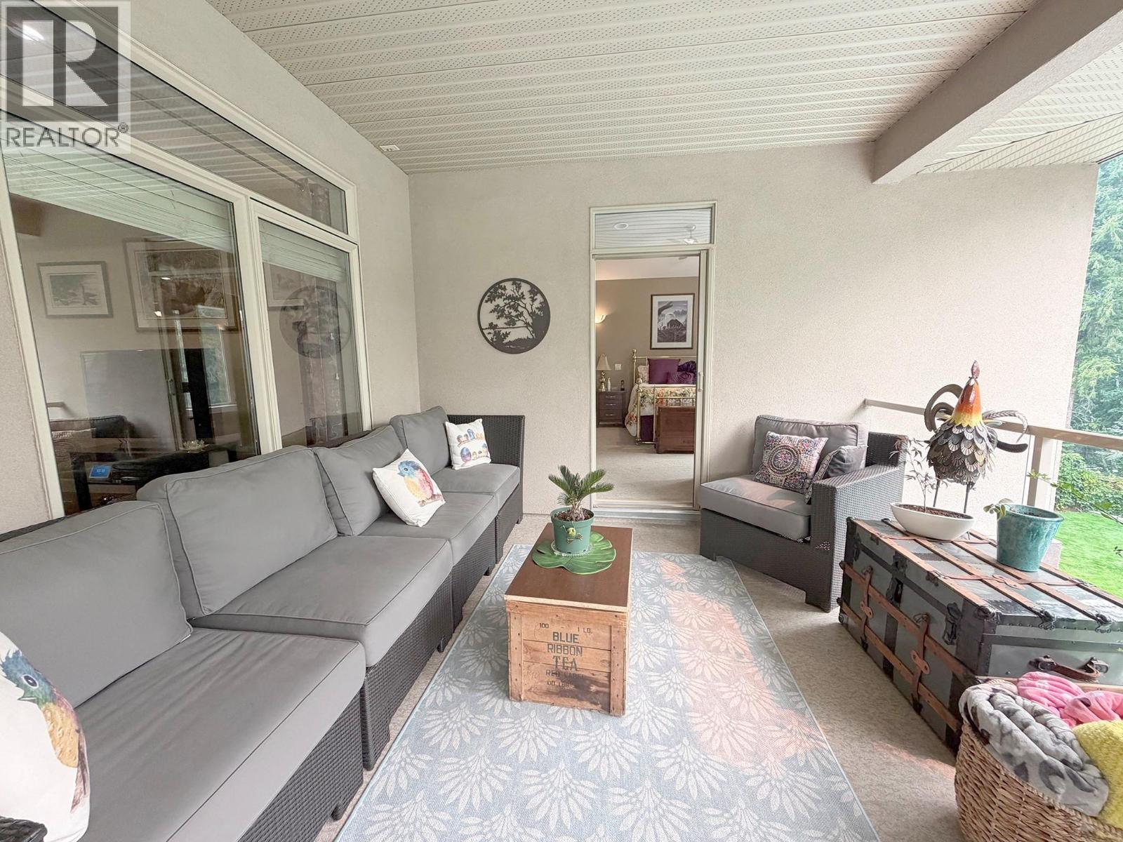 2530 Valley Place - 28