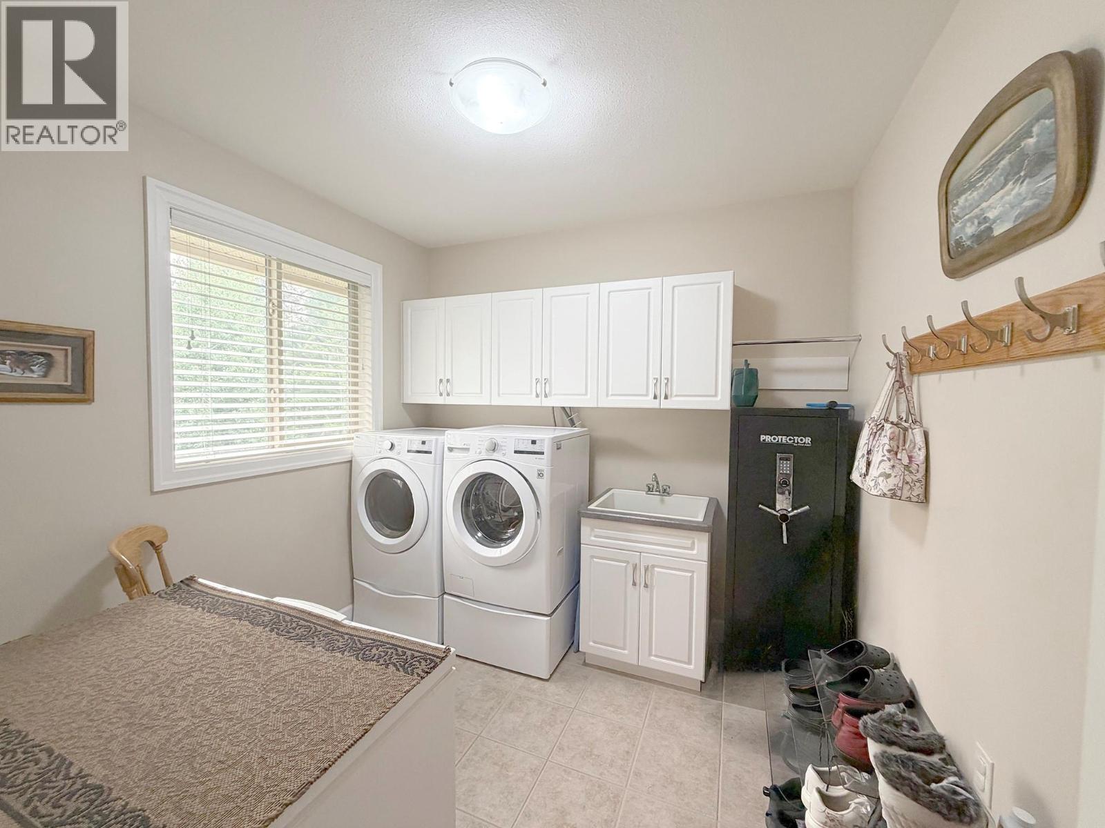 2530 Valley Place - 36
