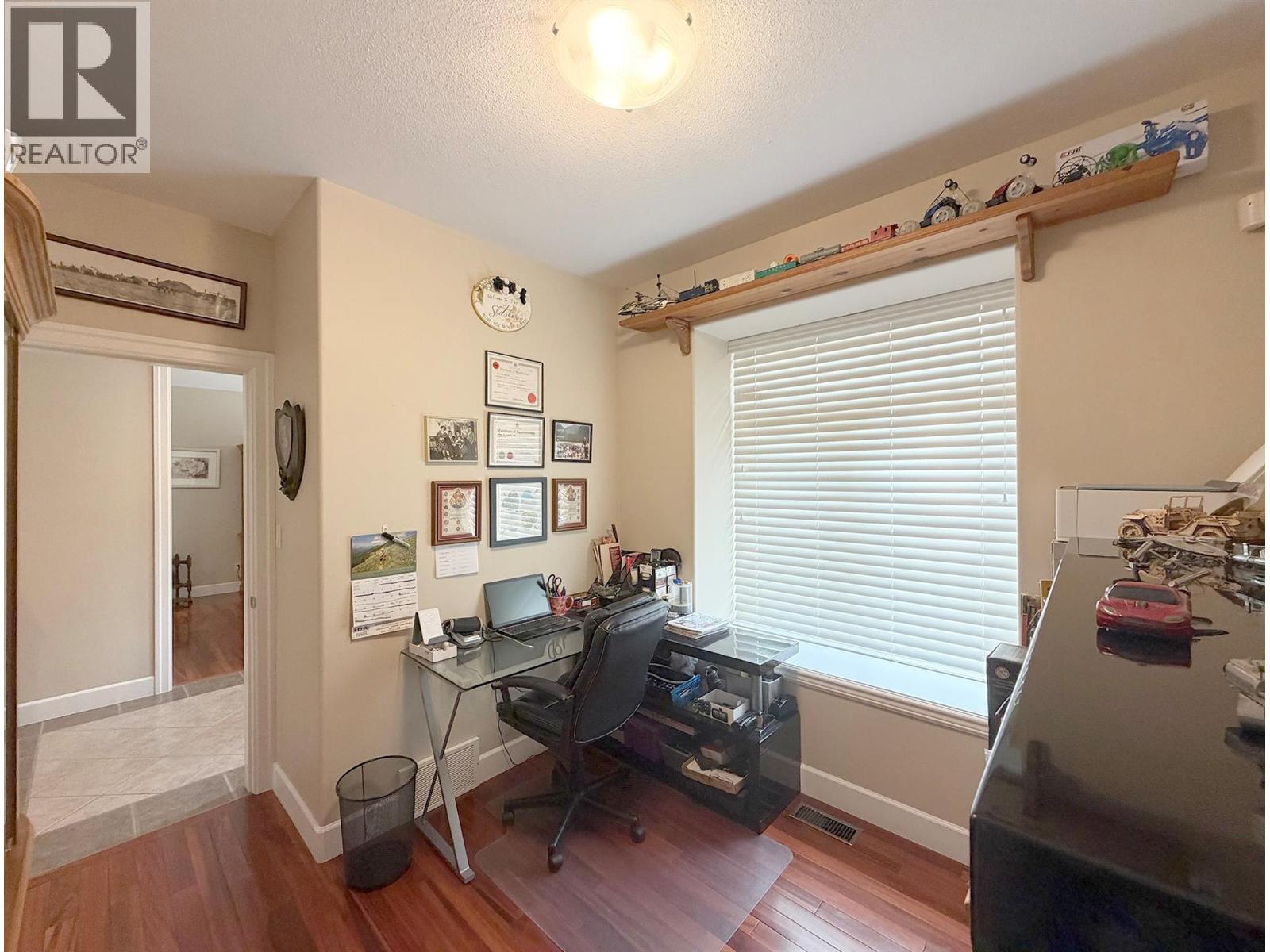 2530 Valley Place - Image 7