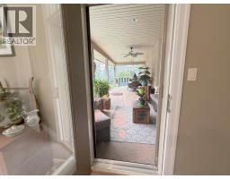 2530 Valley Place, Blind Bay, BC V0E1H2 Photo 24